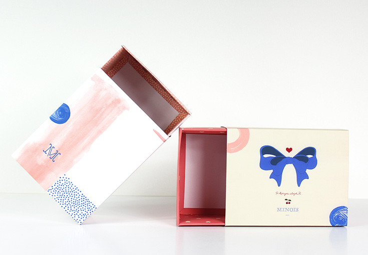 Fabrication dans les Alpes - innovation, impression et packaging sur-mesure, emballage personnalisé